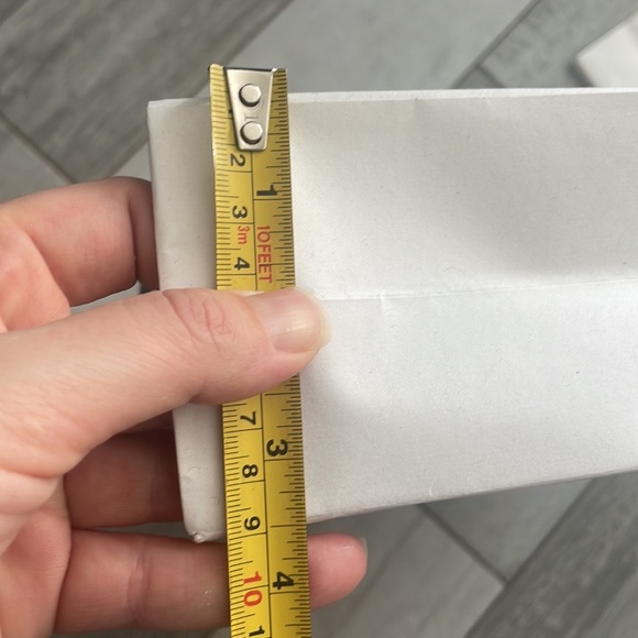 Authentic Apple Official Small Paper Bag White Gray - Picture 4 of 11